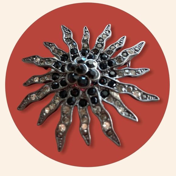 Vintage Art Deco Marcasite Brooch! - Picture 2 of 4